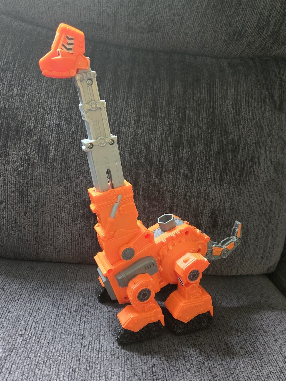 Dinotrux Skya Crane Show Talking Character Figure Untested